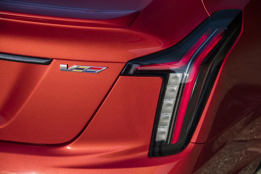 Детали экстерьера Cadillac CT5-V 2019 года  (фото 5 из 33)